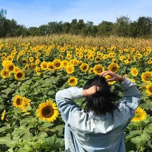 Meet your Posher, Leena